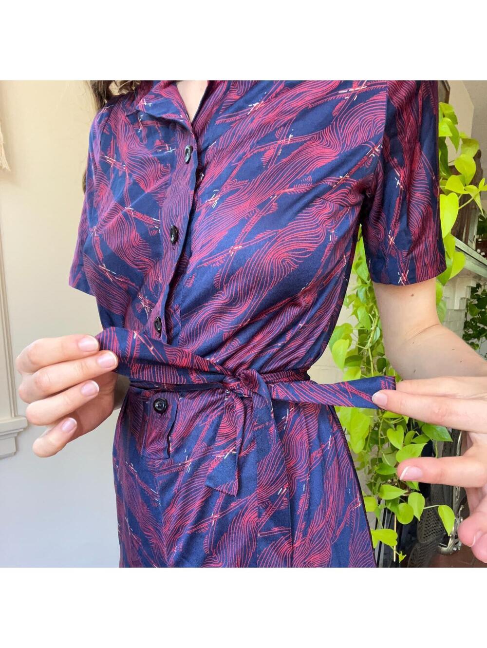 VINTAGE DRESS - Picture 2 of 6